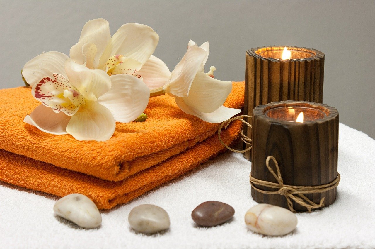 wellness, massage, relax-589770.jpg